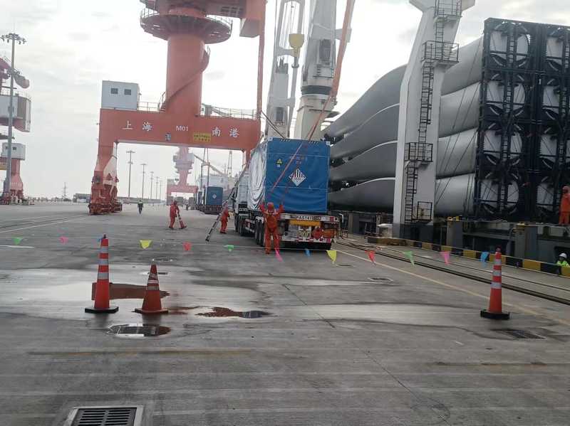  港口揭秘：南港码头如何成为储能柜出海的必经之路 企业服务