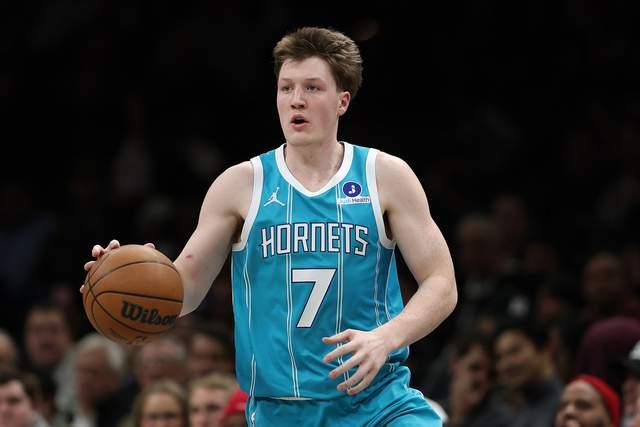  东部卡位战深度复盘：黄蜂与76人的战术博弈逻辑 体育新闻