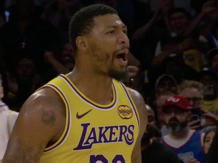  斯马特赛后感慨良多，队友互信铸就关键胜利；加时激战掘金，季后赛氛围提前降临。 体育新闻 斯马特赛后感慨良多，队友互信铸就关键胜利；加时激战掘金，季后赛氛围提前降临。 体育新闻