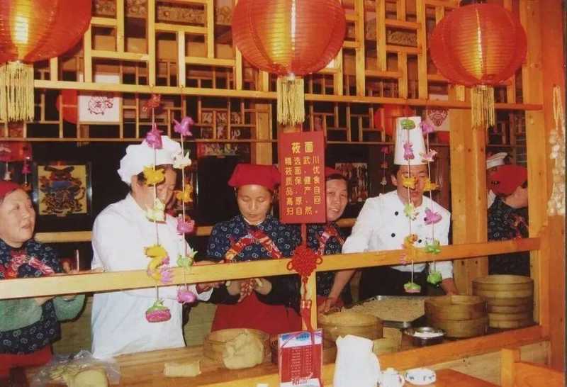  西贝首店面临调整，北京六里桥旗舰店缩减经营规模；创业起点遇挑战 新闻 西贝首店面临调整，北京六里桥旗舰店缩减经营规模；创业起点遇挑战 新闻