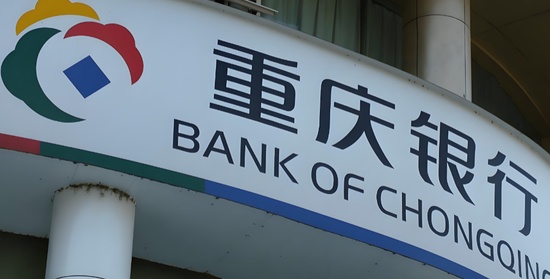  2025年银行业新格局：城投基建背后的资产狂飙与零售阵痛 股票财经